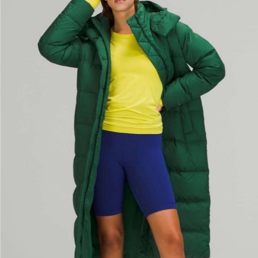 Long lululemon Wunder Puff coat